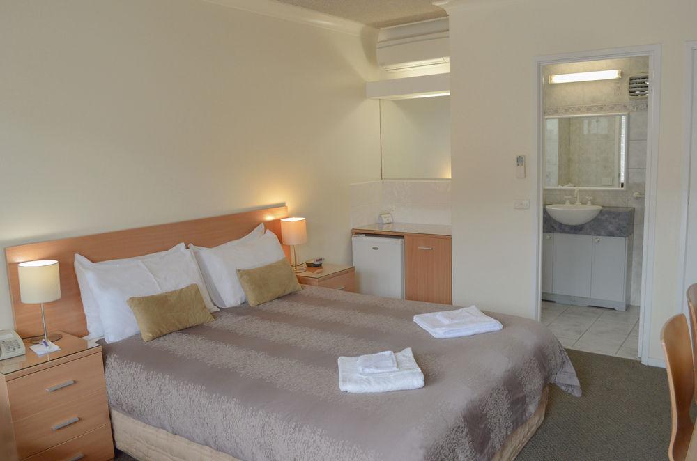 Best Western Governor Gipps Motor Inn トララルゴン エクステリア 写真