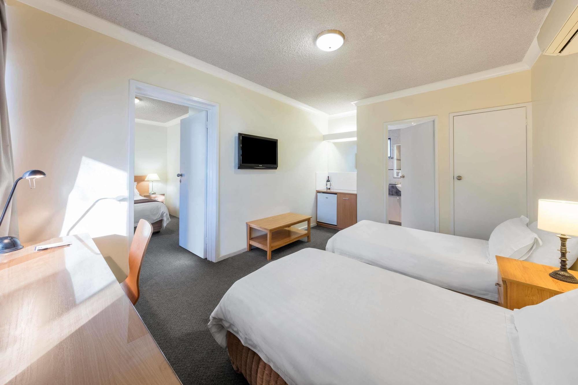 Best Western Governor Gipps Motor Inn トララルゴン エクステリア 写真